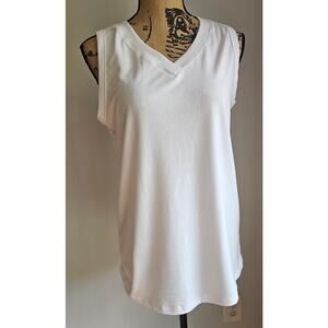 Sunbs White V Neck Tank Top, Layering, Basics, Womens Sz M, New with tags